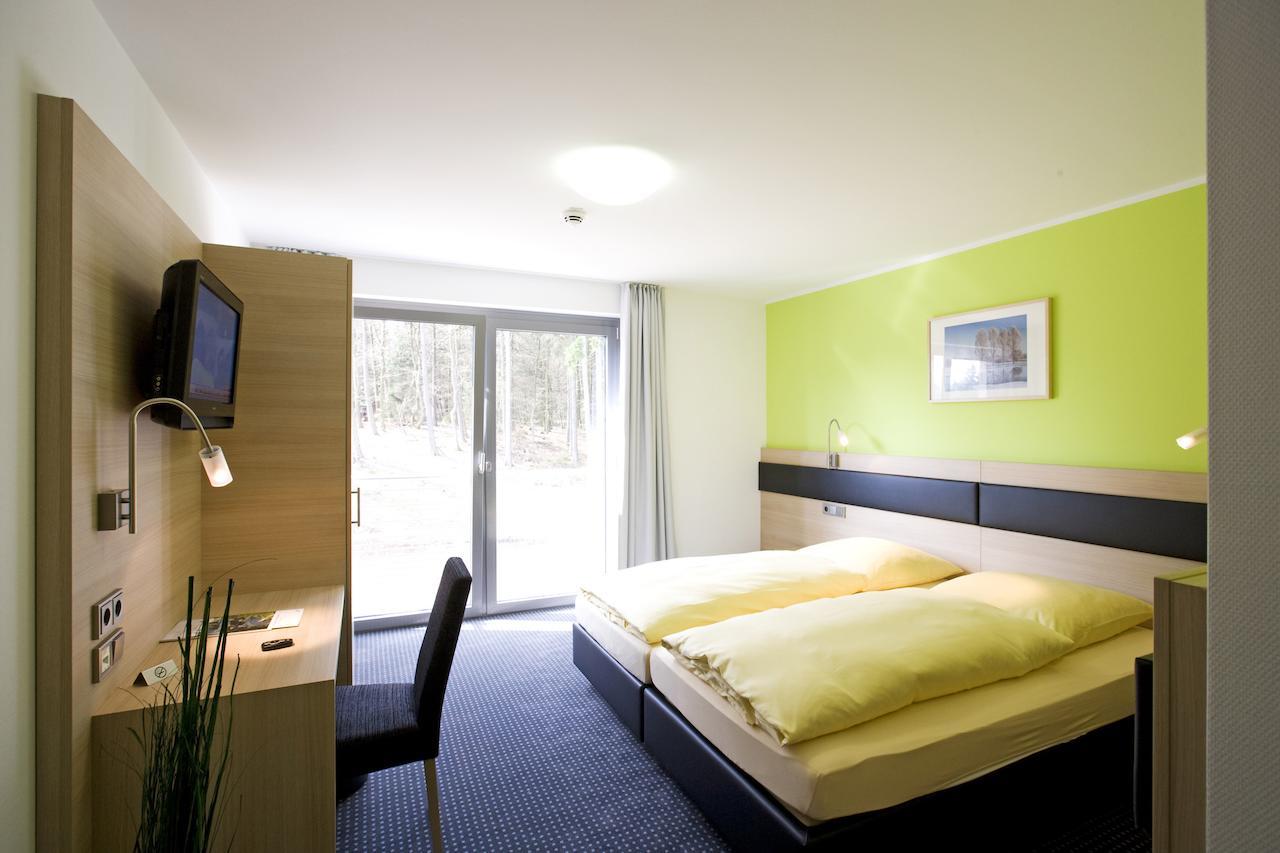 Hotel Und Kongresszentrum Wanderath Baar  Chambre photo